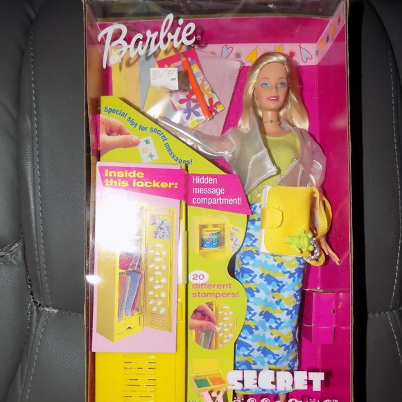 Barbie SECRET MESSAGES BARBIE School Locker w/lock - Picture 1 of 3